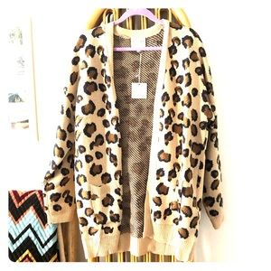 Leopard cheetah print long cardigan NWT M/L